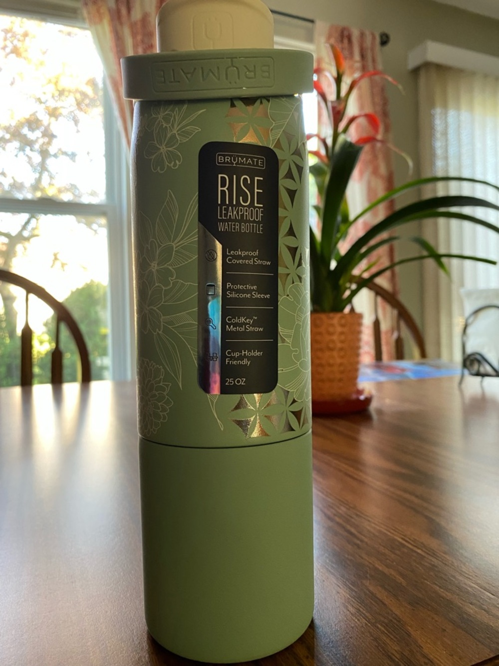 BNWT BrüMate Rise Leakproof Water Bottle - “Golden Blooms” Sage Green